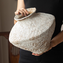 Load image into Gallery viewer, Coji flower vase