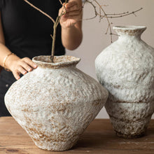 Load image into Gallery viewer, Coji flower vase