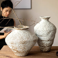 Load image into Gallery viewer, Coji flower vase