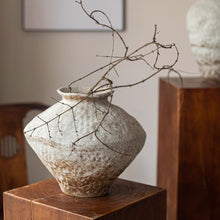 Load image into Gallery viewer, Coji flower vase