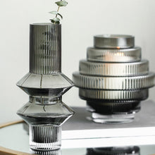 Load image into Gallery viewer, Noya glass vase