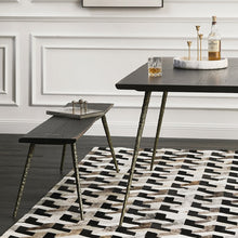 Load image into Gallery viewer, Roche table