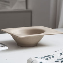 Load image into Gallery viewer, Newell soup plate
