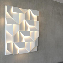 Load image into Gallery viewer, Cleo Ambient wall light
