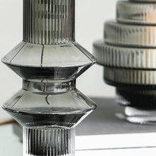 Load image into Gallery viewer, Noya glass vase