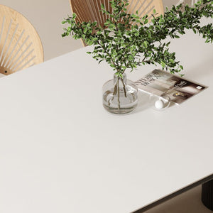 Isak dining table