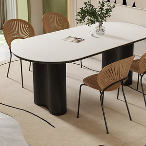 Isak dining table