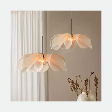 Load image into Gallery viewer, Jeta flower rattan chandelier
