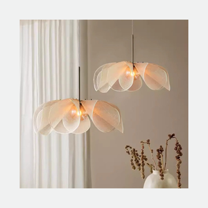 Jeta flower rattan chandelier