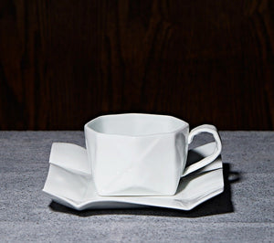 Spin white coffee cup